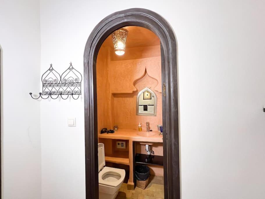 House In Old Medina For 10 Guests Villa Tangier Bagian luar foto